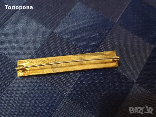 Седефена брошка с игла,в два цвята, снимка 2 - Антикварни и старинни предмети - 48009705