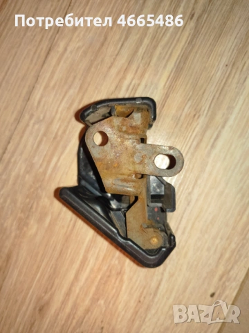 Хонда ЦРХ 89/90г. Оригинална брава преден капак, снимка 8 - Части - 53091859