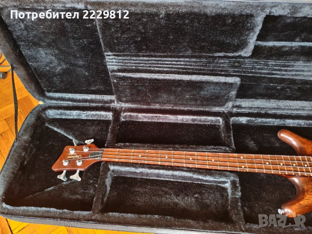 Бас китара Tanglewood с твърд куфар., снимка 4 - Китари - 53506377