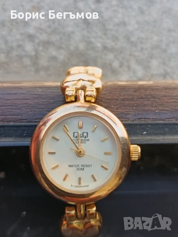 Дамски часовник Q&Q