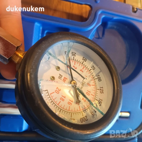 Комплект за измерване на компресия и тест за течове в цилиндрите – 11 части, снимка 10 - Аксесоари и консумативи - 53019820