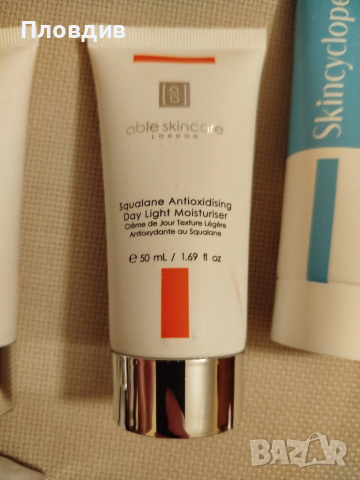 Комплект козметика , снимка 2 - Комплекти и лотове - 52267259