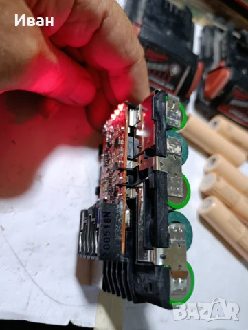 Ремонт на батерия M18 18V Li-ion на Milwaukee/Милуоки/, снимка 8 - Други услуги - 49960761