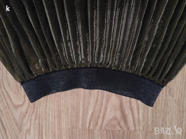 Плисирана пола, снимка 2 - Поли - 40219643