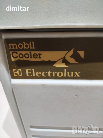 Къмпинг хладилник Mobil Cooler Electrolux 12/220 V/ GAZ, снимка 3 - Хладилни чанти - 53081750