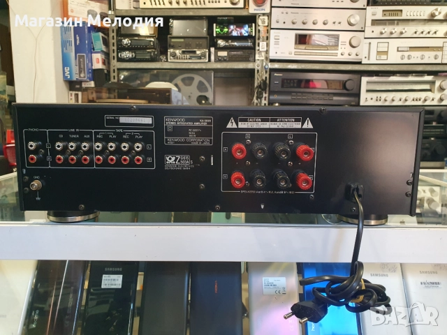 Усилвател Kenwood KA-3020 В отлично техническо и визуално състояние., снимка 8 - Ресийвъри, усилватели, смесителни пултове - 51843152