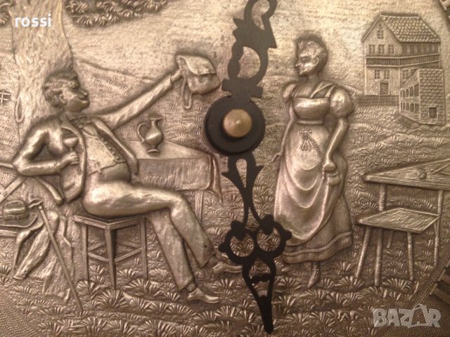 Старинен немски часовник за стена от калай серия Lindenwirthin 23 см. нов, снимка 3 - Колекции - 43079606