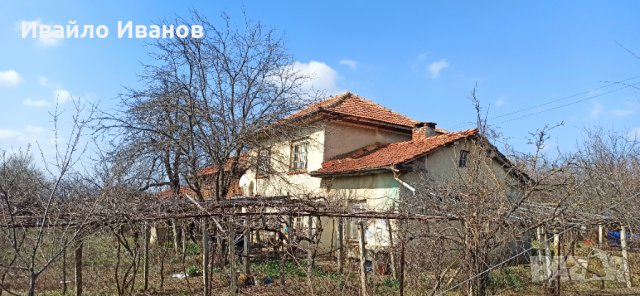 Къща в с. Брестово , обл. Ловеч, снимка 1 - Къщи - 40097921