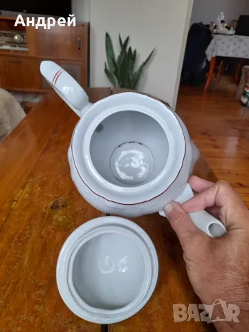 Стар порцеланов чайник #3, снимка 6 - Други ценни предмети - 47396810