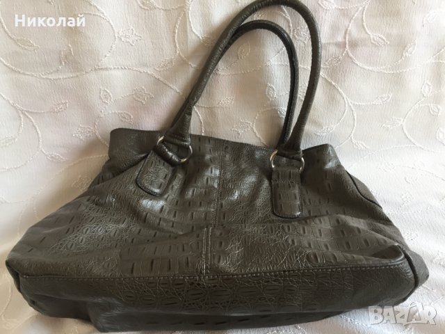 Дамски чанти - Ferragamo, G.M.V. и H&M, много запазени, еко кожа, лот, елегантни, всекидневни, снимка 11 - Чанти - 32717143