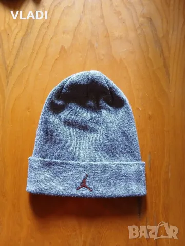 Зимна шапка Jordan, снимка 1