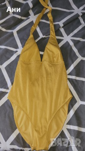 Цял бански горчица 