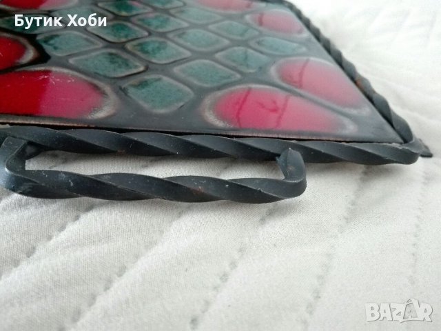 Желязна поставка с керамична плоча, снимка 3 - Антикварни и старинни предмети - 32614063