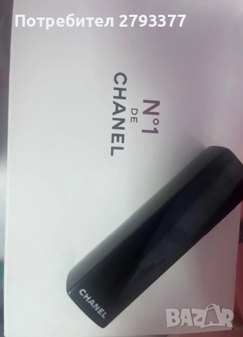 Маска и червило на Chanel