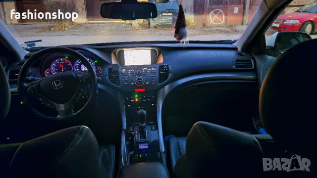 Honda Accord VIII 2.2 I-DTEC Executive, снимка 6 - Автомобили и джипове - 48717872