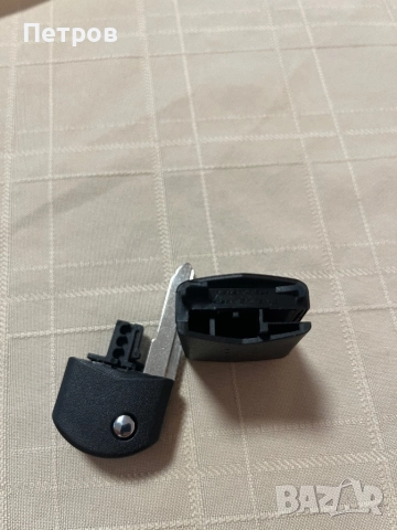 Кутийка с перо за мазда 2,3,6, снимка 2 - Части - 51884141