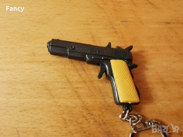 Пистолети ключодържатели с капси, снимка 4 - Колекции - 43375201