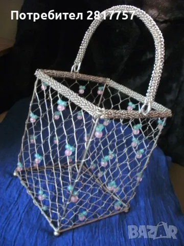 Уникална поставка с автентичен дизайн !