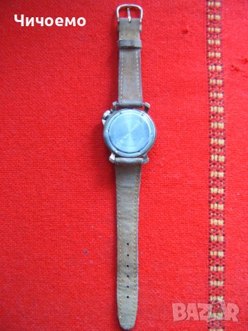 Стари мъжки ръчни  часовници  СССР ера Восток командирски, снимка 13 - Антикварни и старинни предмети - 37419968