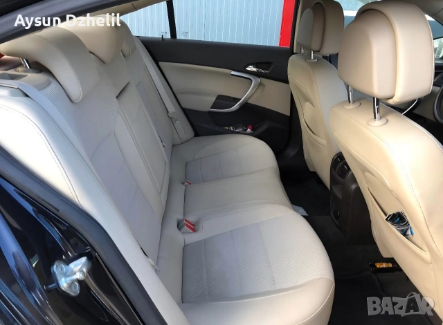 Opel Insignia 2.0 CDTI (161), снимка 8 - Автомобили и джипове - 52674904