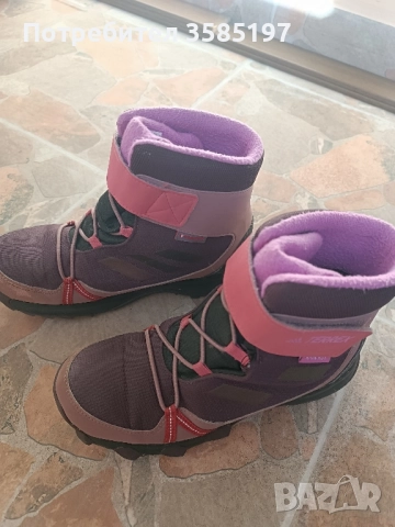 Детски ботуши Adidas, снимка 3 - Детски боти и ботуши - 52372354