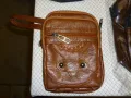 продавам малка компактна кожена чанта, снимка 4