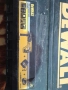 Биеща дрелка (Hamer drill)  DEWALT DCH133M1, снимка 3