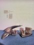 Статуетка мастилница  ,,ПИНГВИН' и поставка за пишещи предмети,ръчно изработена от биволски рог., снимка 1