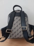 Guess дамска чанта тип раница дамска раница код 119, снимка 6