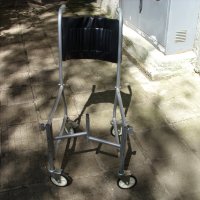 Санитарна количка, снимка 3 - Тоалетни столове - 39647825