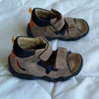 Superfit кожени сандали, снимка 1 - Детски сандали и чехли - 34636251