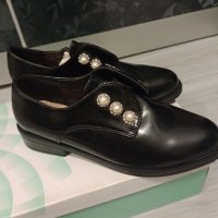Обувки , снимка 2 - Дамски ежедневни обувки - 43646216