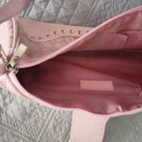 Дамска чанта розова Arcadia , снимка 3 - Чанти - 39470648