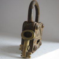  стар катинар с ключ, снимка 5 - Други ценни предмети - 28955737