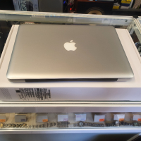 Лаптоп Apple MacBook Pro A1278 В перфектно състояние. С кашон книжки, документи, зарядно. Батерията , снимка 6 - Лаптопи за дома - 44890863