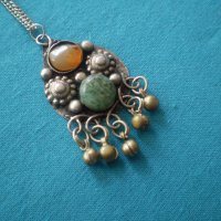дамски  медальон   от естествени камъни и сачан, снимка 5 - Антикварни и старинни предмети - 37116285