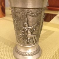 Старинна немска чаша от калай серия Lindenwirthin , снимка 2 - Колекции - 43201328