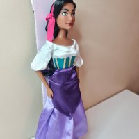 Оригинална кукла Есмералда - Парижката Света Богородица - Дисни Стор Disney store, снимка 10 - Кукли - 39142452