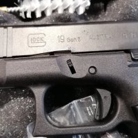 Glock 17 GEN 5 , снимка 5 - Бойно оръжие - 43089910