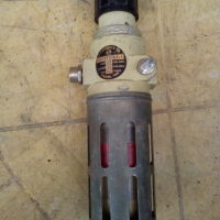 Френски атоматичен водомасло оделителен филтьр с регулатор на налягане, снимка 3 - Резервни части за машини - 36543851