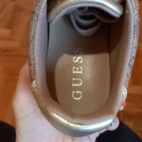 Кожени кецове guess оригинални , снимка 6 - Дамски ежедневни обувки - 37841892