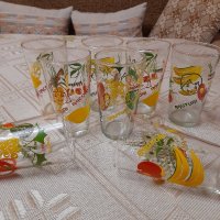 Стъклени чаши с плодове , снимка 1 - Чаши - 43290164