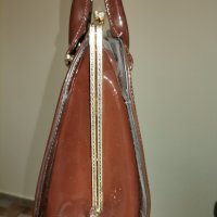 Дамска чанта, чисто нова, изкуствена кожа , снимка 2 - Чанти - 43938915