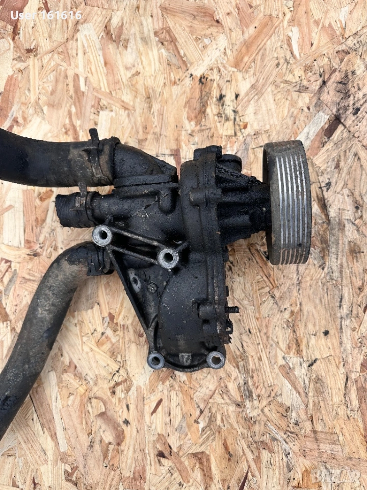 Водна помпа VW Transporter T4 1.9 дизел, снимка 1