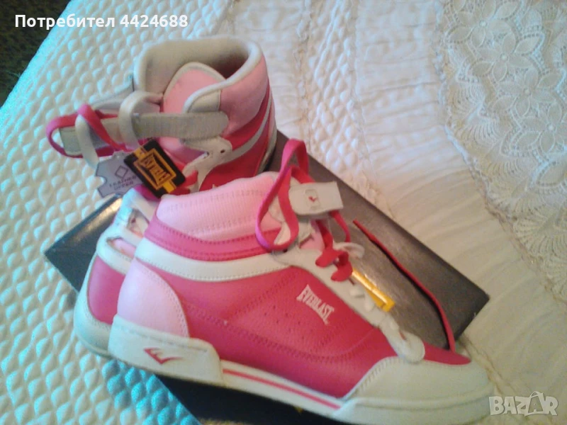 Дамски маратонки нови номер 40 отговарящи на номер 39., снимка 1