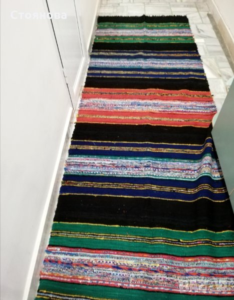 Ръчно тъкана  пъстра черга с размери 295х100 см.   Чергата е нова , снимка 1