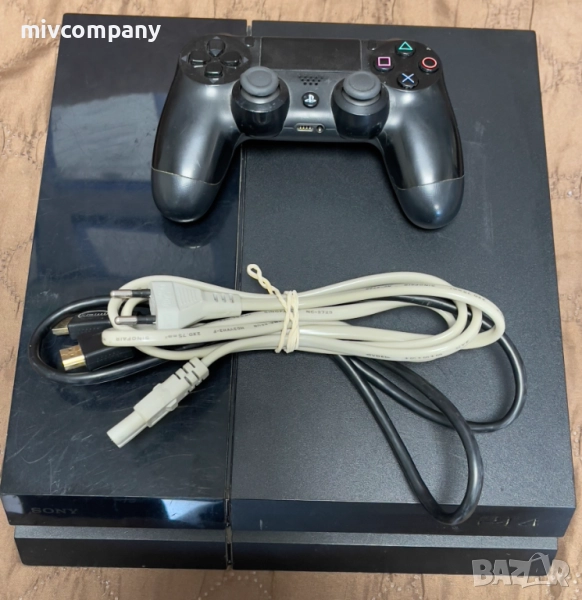 Конзола PlayStation 4 (+ 1 джойстик и кабели ), снимка 1