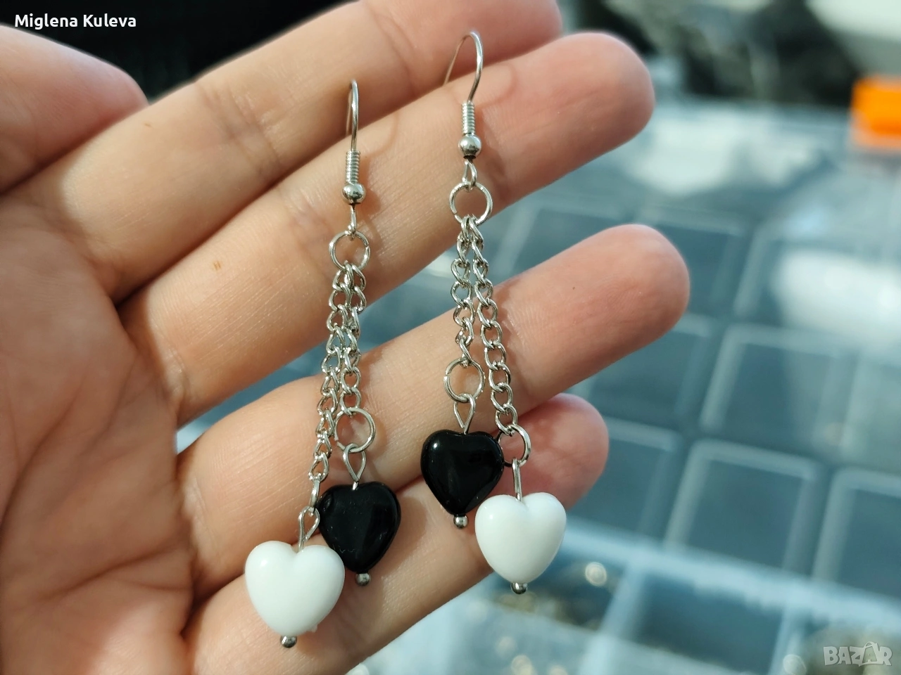 Обеци Сърца в черно и бяло , снимка 1