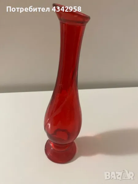 Avon Ruby Red Glass Vintage vase.1960s, снимка 1