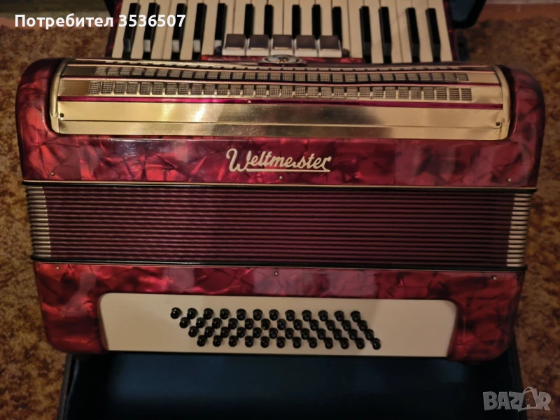 Акордеон "Weltmeister" 48 баса, снимка 1
